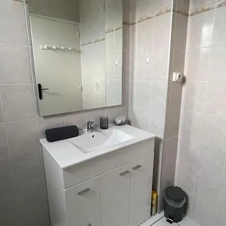 Bizanos - 4 Pers, Wifi, Balcon Apartment Exterior photo