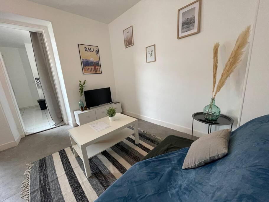 - 4 Pers, Wifi, Balcon * Bizanos